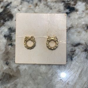 Gold wreath earrings